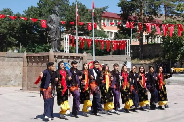 Bitlis'in Düşman İşgalinden Kurtuluşunun 102'nci Yılı Bitlis'in Düşman İşgalinden Kurtuluşunun 102'nci Yılı