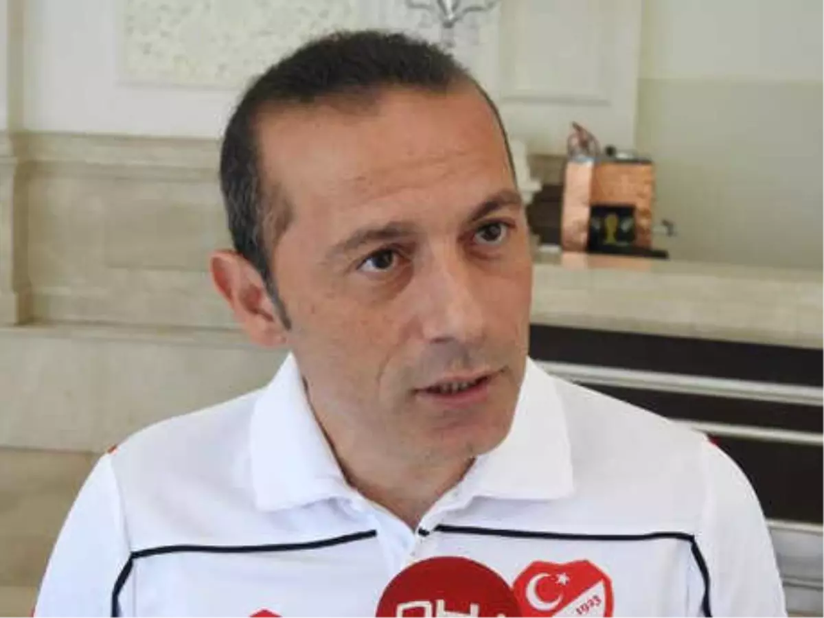 Cüneyt Çakır'dan Dha'ya Özel Açıklamalar