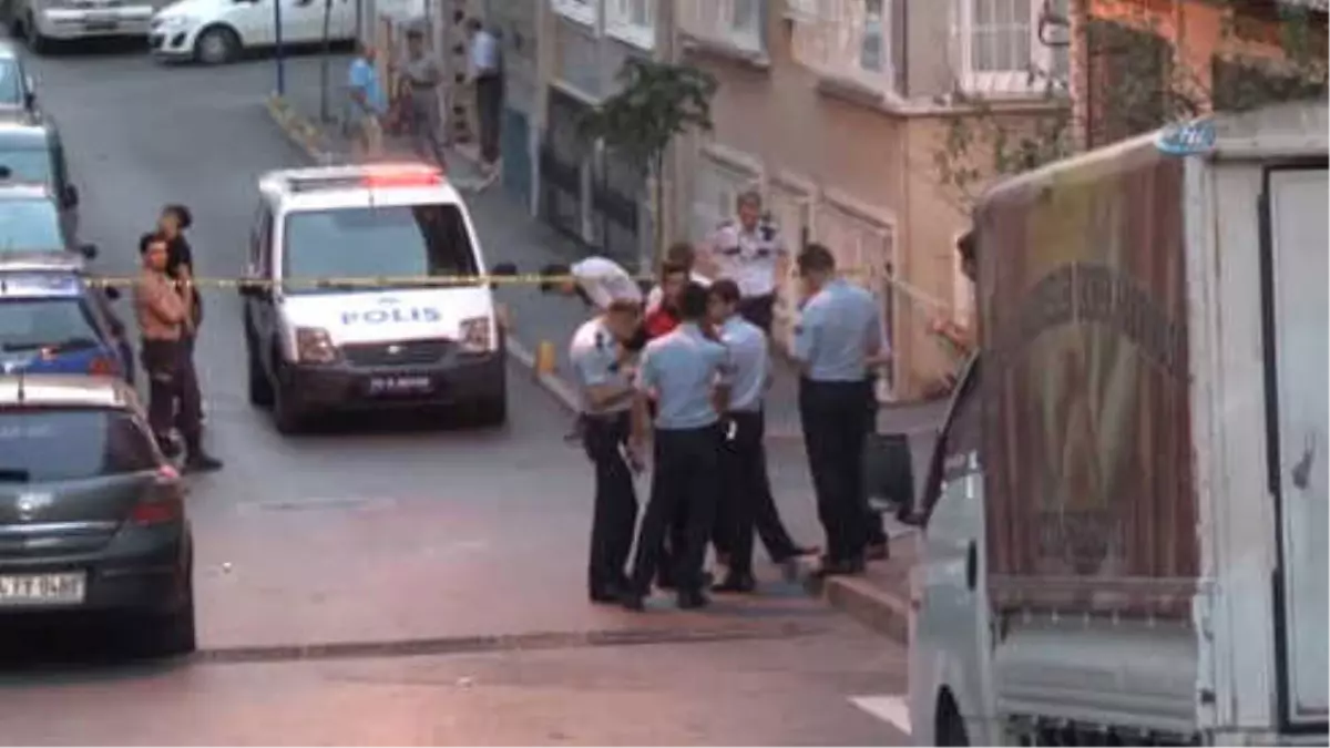 Fatih'te Alacak Verecek Meselesinde Silahlı Kavga: 1 Yaralı