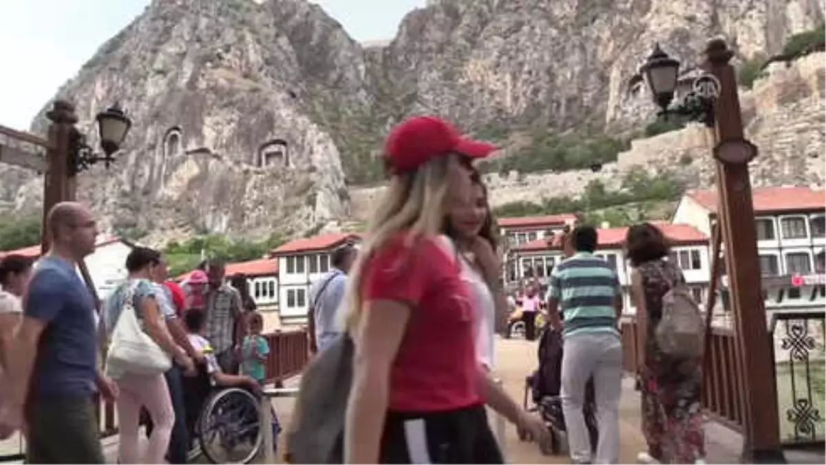 Kral Kaya Mezarları'Na Ziyaretçi Akını
