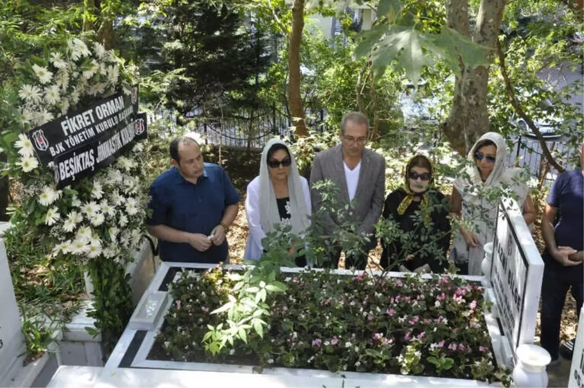 Nazmi Bilge Kabri Başında Anıldı