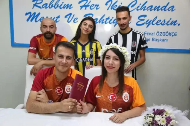 Van'daki Nikah Salonlarında 08.08.2018 Yoğunluğu Van'daki Nikah Salonlarında 08.08.2018 Yoğunluğu