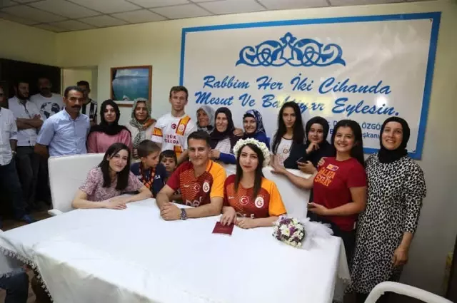 Van'daki Nikah Salonlarında 08.08.2018 Yoğunluğu Van'daki Nikah Salonlarında 08.08.2018 Yoğunluğu