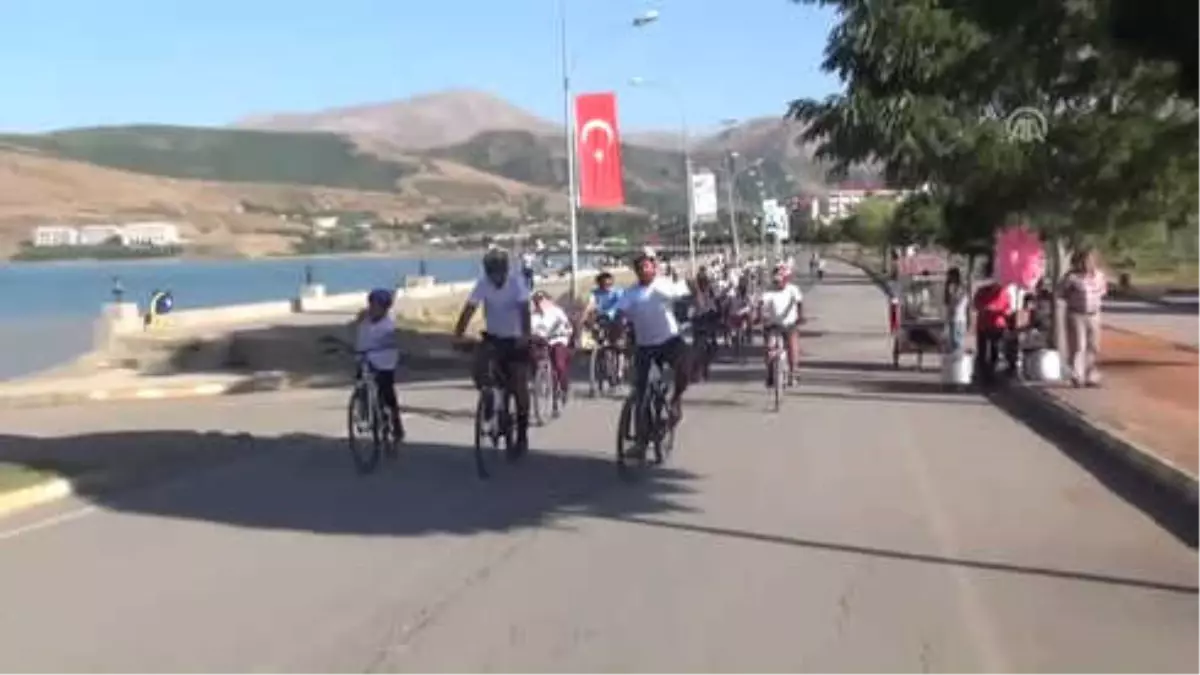 Van Gölü Çevresinde Bisiklet Turu
