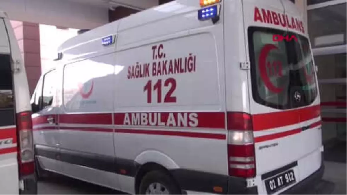 Adıyaman Kadının Süs Havuzuna Batırdığı Bebeği Kurtardı