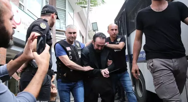 Adnan Oktar, İYİ Parti Lideri Meral Akşener Hakkında Bilgi Toplamış Adnan Oktar, İYİ Parti Lideri Meral Akşener Hakkında Bilgi Toplamış