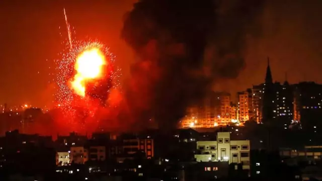 İsrail, Gazze'deki Hava Saldırılarında 'Bir Hamile Kadınla 18 Aylık Bebeğini Öldürdü'