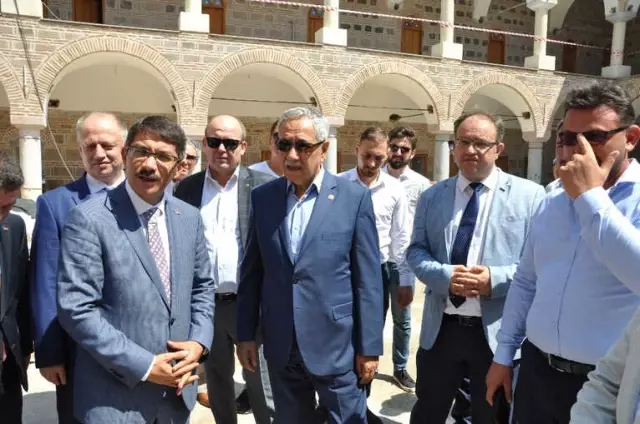 Arınç, Kapatılan Fetö'nün Öğrenci Yurdundaki Yenileme Çalışmalarını İnceledi