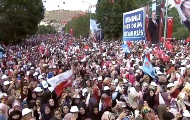 Erdoğan, Bayburt'tan Vatandaşlara Çağrı Yaptı: Bu Bir Milli Mücadeledir, Yastık Altındakileri Bozdurun