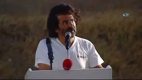 Homeros Ödülü Prof. Dr. Haluk Şahin'in Oldu Homeros Ödülü Prof. Dr. Haluk Şahin'in Oldu