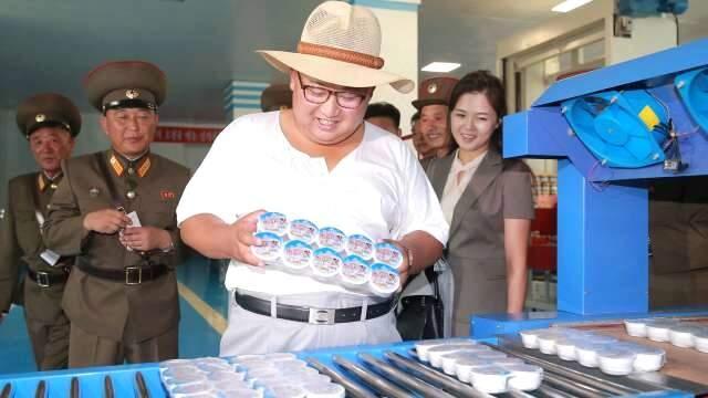 Kuzey Kore Lideri Kim Jong-un Atletle Tesis Denetledi