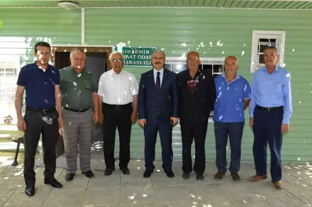 Vali Akın,