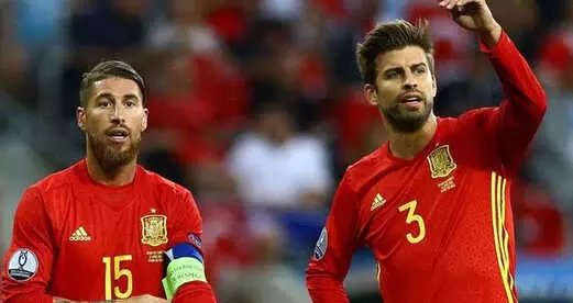 Barcelonalı Gerard Pique, İspanya Milli Takımını Bıraktı