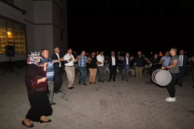 Beüde 'Bitlis Kent Belleği' Sunumu ve Belgesel Film Gösterimi Yapıldı Beüde 'Bitlis Kent Belleği' Sunumu ve Belgesel Film Gösterimi Yapıldı