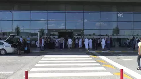 Makedonya'dan İlk Hac Kafilesi Yola Çıktı Makedonya'dan İlk Hac Kafilesi Yola Çıktı