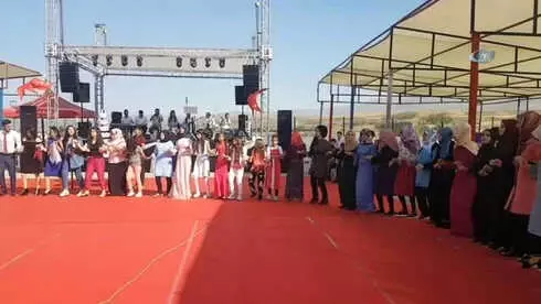 Aşiret Düğününde 1 Milyon 300 Bin TL Takı Takıldı