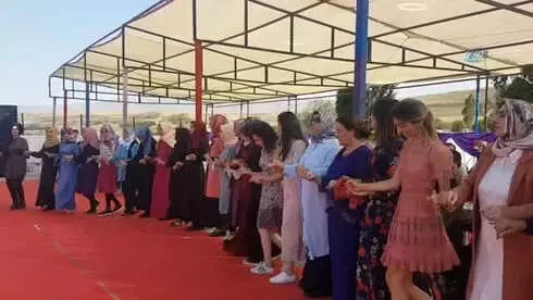 Aşiret Düğününde 1 Milyon 300 Bin TL Takı Takıldı