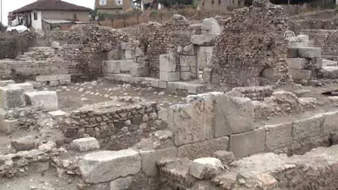 Sebastapolis'in Hamamı Ortaya Çıkarıldı Sebastapolis'in Hamamı Ortaya Çıkarıldı