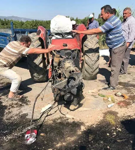Tarım İşçilerini Taşıyan İki Araç Çarpıştı: 4'ü Çocuk, 12 Yaralı Tarım İşçilerini Taşıyan İki Araç Çarpıştı: 4'ü Çocuk, 12 Yaralı