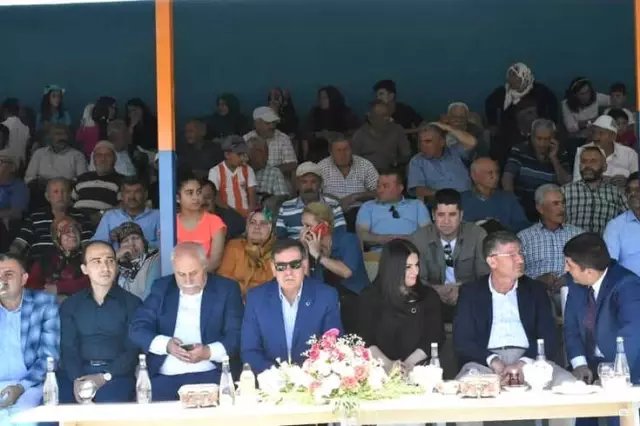 Tufanbeyli'de Festival Coşkusu Tufanbeyli'de Festival Coşkusu