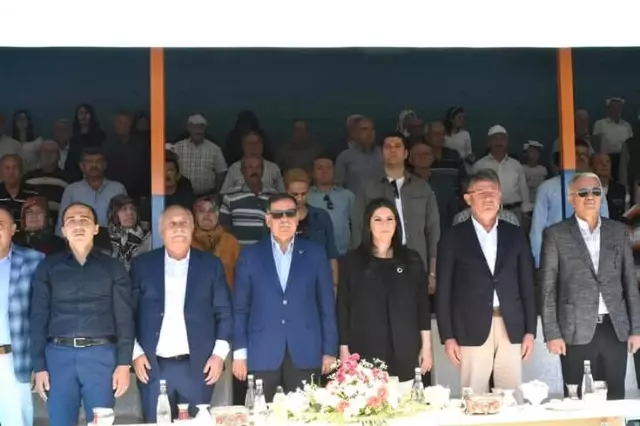 Tufanbeyli'de Festival Coşkusu Tufanbeyli'de Festival Coşkusu
