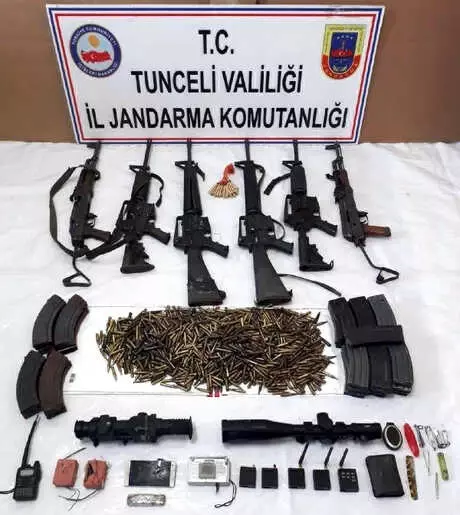 Tunceli'de Öldürüle 10 Teröriste Ait Silah ve Mühimmatlar Ele Geçirildi