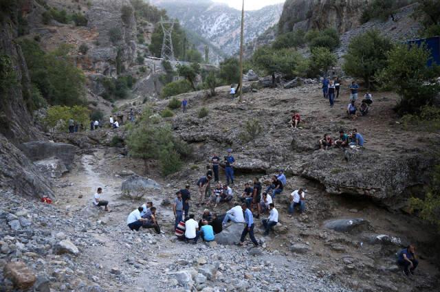 Adana'da Şelalede Kaybolan 3 Kişi Ölü Bulundu