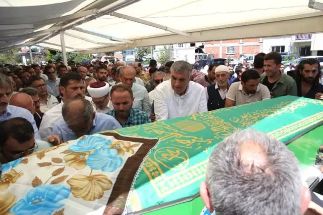 Başkan Toçoğlu Bektaş'a Başsağlığı Diledi