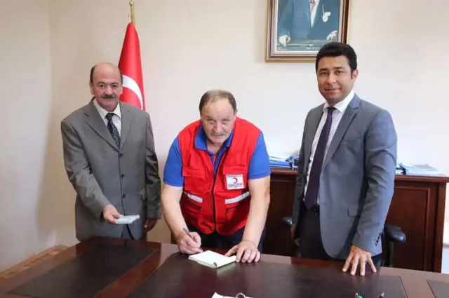 Duyarlı Vatandaştan Kızılay'a 10 Bin TL Bağış