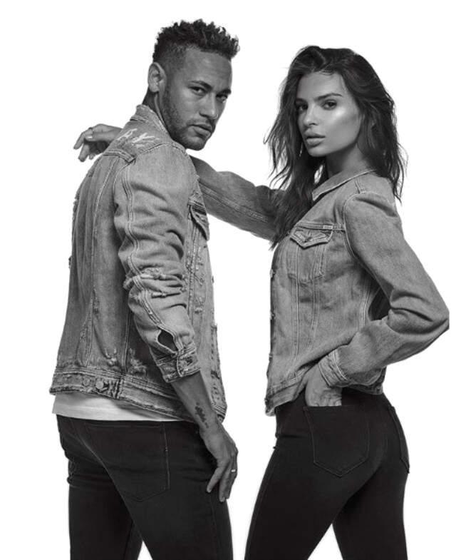 Hiç Bir Kadınla Fotoğraf Paylaşmayan Neymar, Geleneği Ünlü Model Emily Ratajkowski ile Bozdu