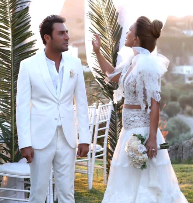 Mayıs Ayında Nikah Kıyan Seren Serengil ve Yaşar İpek Dün Akşam Düğün Yaptı