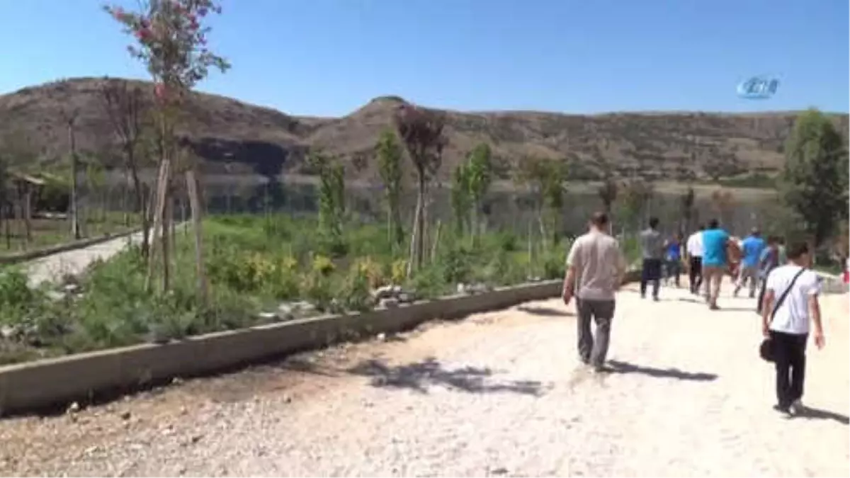 Siverek'te Görev Yapan Sağlıkçılar Fırat Nehrini Gezdi