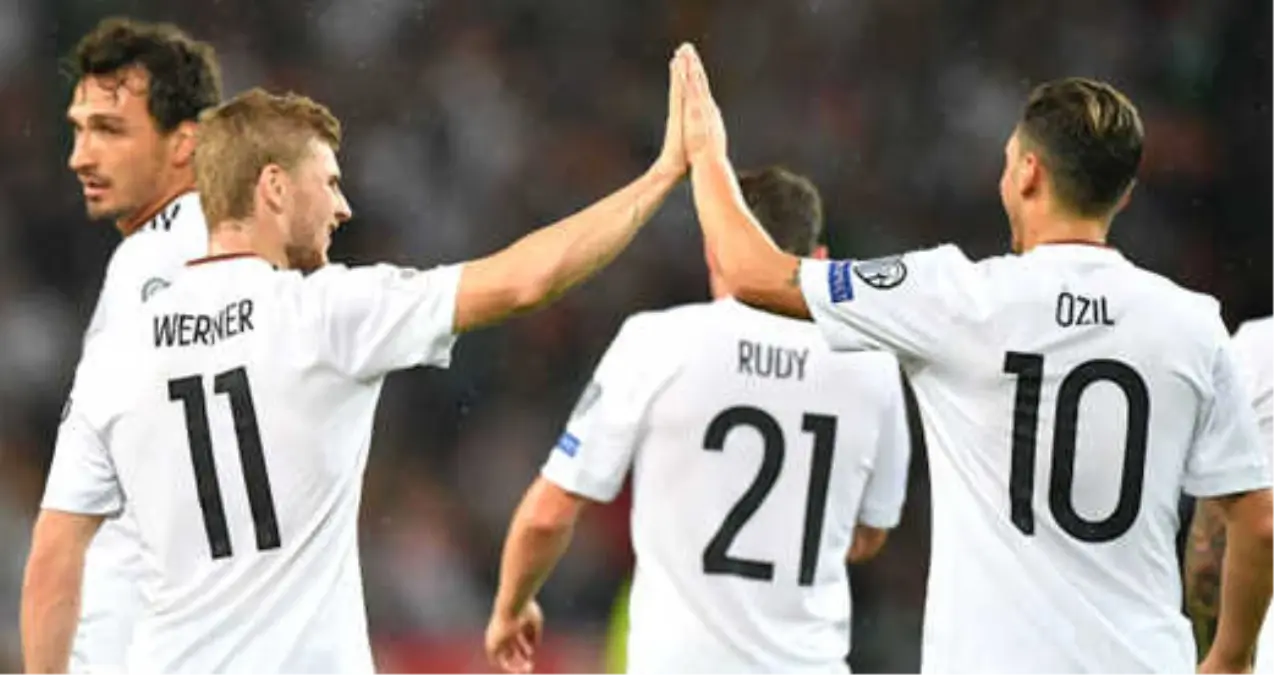 Alman Milli Takım Oyuncusu Timo Werner, Mesut Özil'e Geri Dön Çağrısında Bulundu