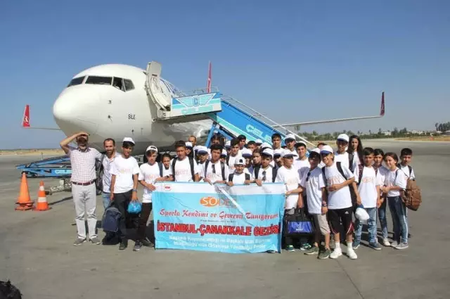 Başkaleli Öğrencilerin Çanakkale ve İstanbul Gezileri Sürüyor Başkaleli Öğrencilerin Çanakkale ve İstanbul Gezileri Sürüyor