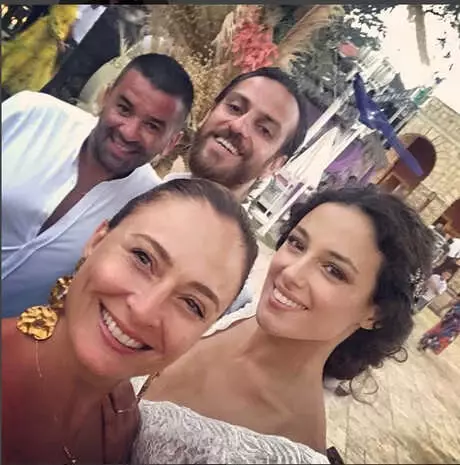 Ceyda Düvenci ve Bülent Şakrak’tan Vartolu ve Eşine Büyük Sevgi Gösterisi