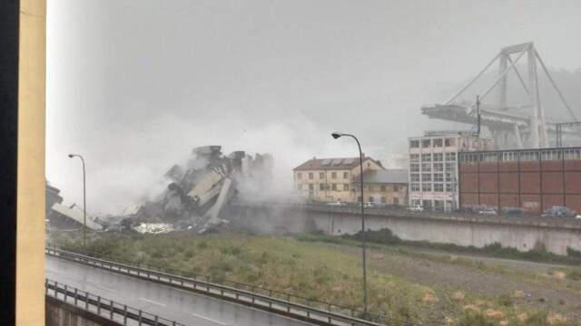 İtalya'da Onlarda Kişinin Öldüğü Köprü, Fırtına Nedeniyle Yıkıldı