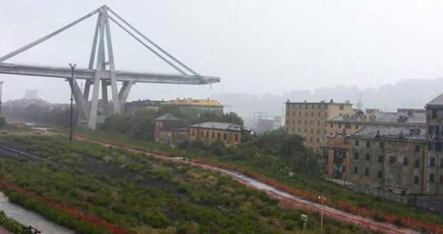 İtalya'dan Çöken Köprüden İlk Görüntüler