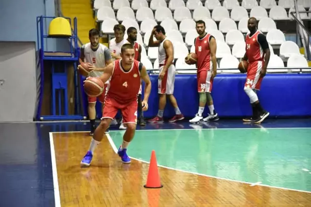 Manisa Bbsk'li Dev Adamlar Lig Hazırlıklarına Başladı Manisa Bbsk'li Dev Adamlar Lig Hazırlıklarına Başladı