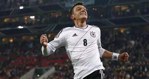 Milli Oyuncu Kenan Karaman: Mesut Özil'in Kararına Saygı Göstermeli
