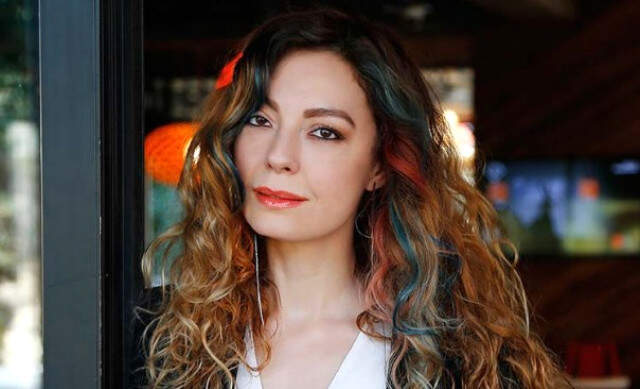 Özge Özder Kimdir, Kiminle Evlidir?