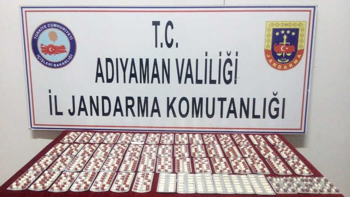 Araç Torpidosunda Kırmızı Reçete ile Satılan Hap Ele Geçirildi