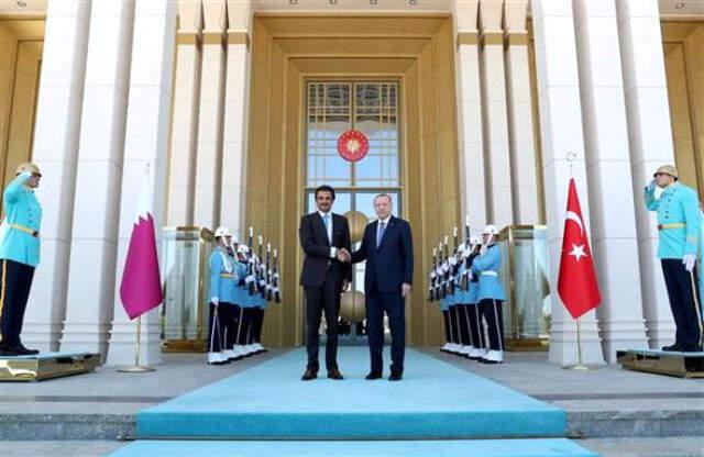 Katar'ın Yatırım Kararı Sonrası BAE, Mısır ve S. Arabistan'ın Medyaları Çılgına Döndü