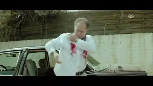 Sinema - Köpek Dişi Sinema - Köpek Dişi