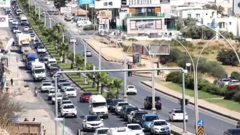 Bodrum’da Trafik Durdu, Sahiller Doldu...tatilciler Akın Akın Gelmeye Başladı