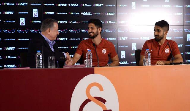 Galatasaray; Emre Akbaba, Onyekuru, Muğdat ve Nagatomo İçin İmza Töreni Düzenledi