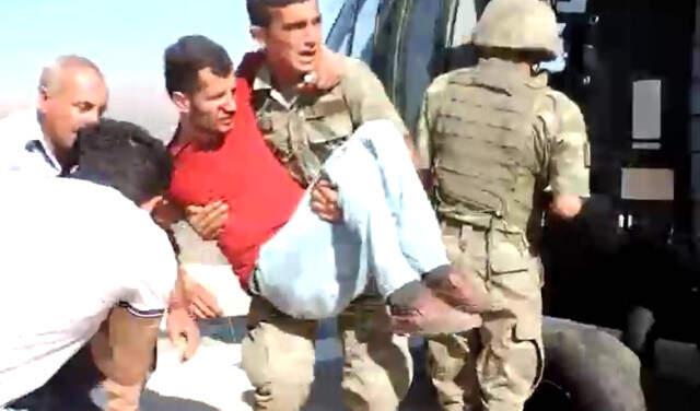 Hakkari'deki Trafik Kazasında Yaralanan 8 Vatandaş, Askeri Helikopterle Hastaneye Götürüldü