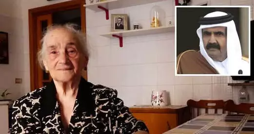 Katar Emiri'nin Babası 21 Yıl Önce İtalya'da Kendisine Yardım Eden Kadına Jest Yaptı Katar Emiri'nin Babası 21 Yıl Önce İtalya'da Kendisine Yardım Eden Kadına Jest Yaptı