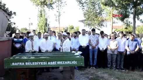 Samsun Denizde Boğulan 3 Genç, Son Yolculuklarına Uğurlandı Samsun Denizde Boğulan 3 Genç, Son Yolculuklarına Uğurlandı