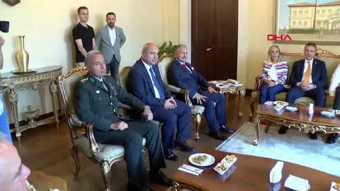 Antalya Antalya Protokolu Bayramlaştı Antalya Antalya Protokolu Bayramlaştı