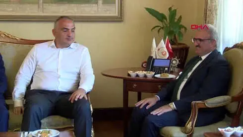 Antalya Antalya Protokolu Bayramlaştı Antalya Antalya Protokolu Bayramlaştı